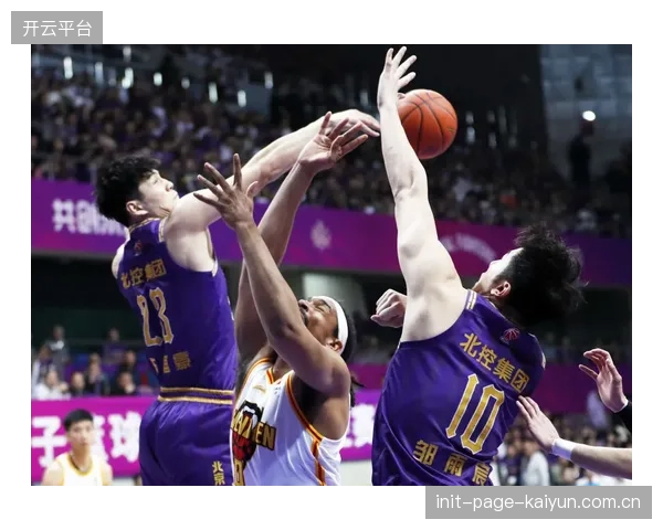 两翼齐飞成进攻新常态，萨卡与戈登的速度将冲击所有对手的边路防线。
